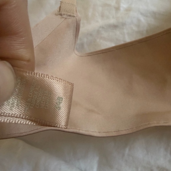 SKIMS Beige Nude Push Up Seamless Bra 34b - Picture 7 of 7